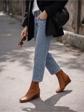 Diba Leather Wedge Ankle Boots Size 9 Cognac Brown Square Toe Comfort Heel